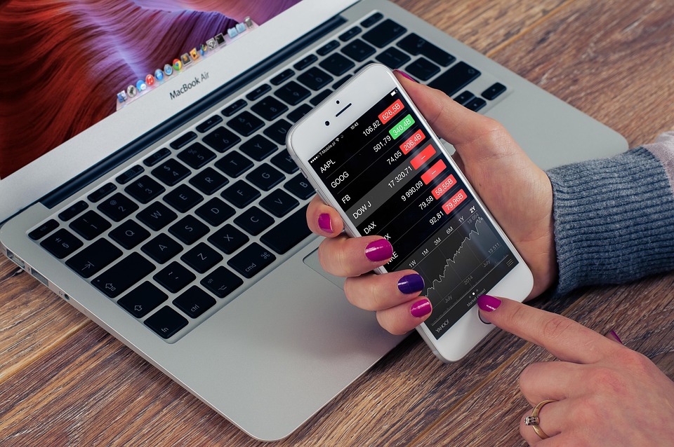 Strive and Strategy Shares Rise as Bitcoin Eyes $85K